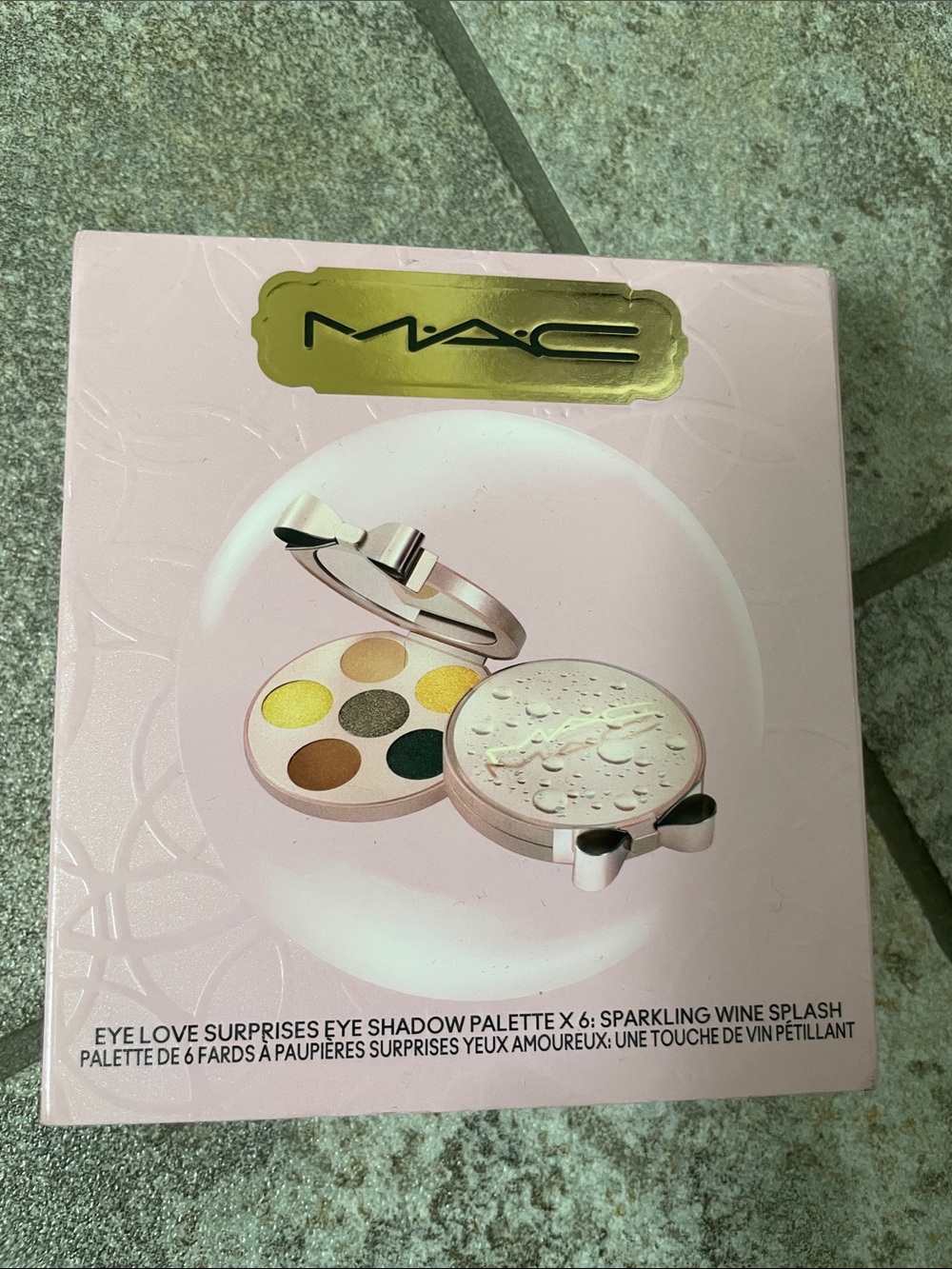MAC Cosmetics sparkling wine splash Eyeshadow palette